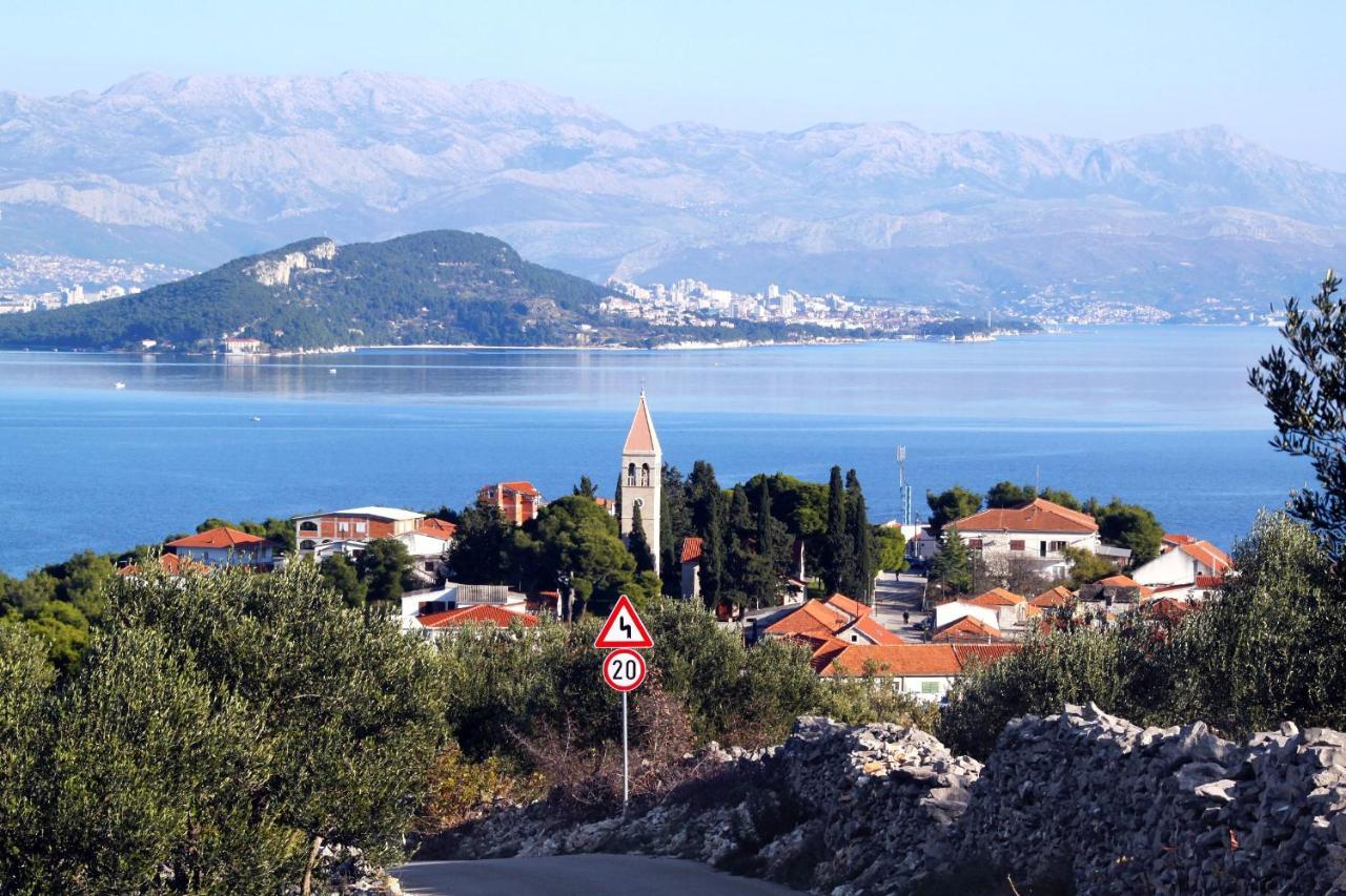 Apartments By The Sea Slatine, Ciovo - 11126 Buitenkant foto
