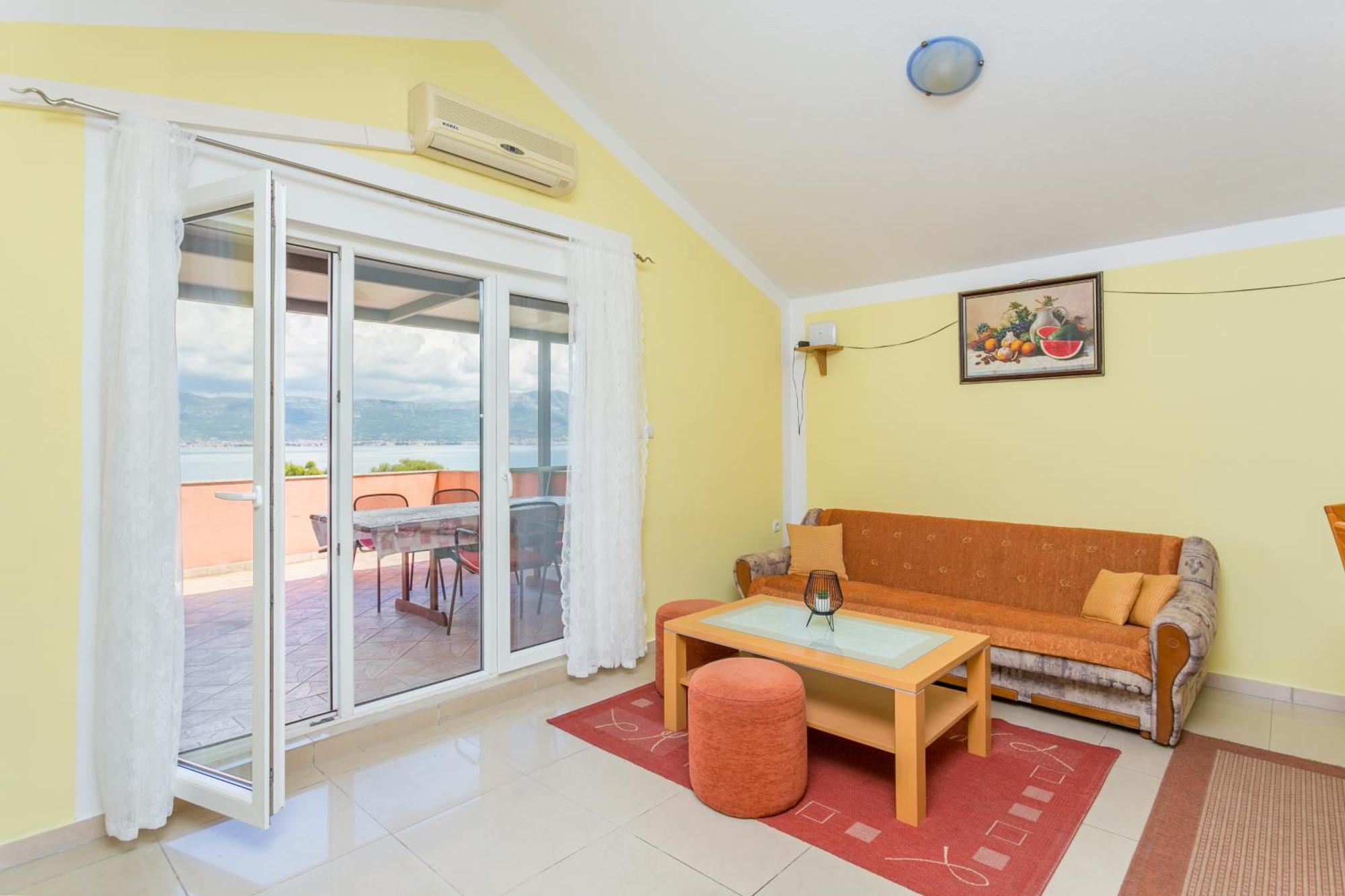 Apartments By The Sea Slatine, Ciovo - 11126 Kamer foto