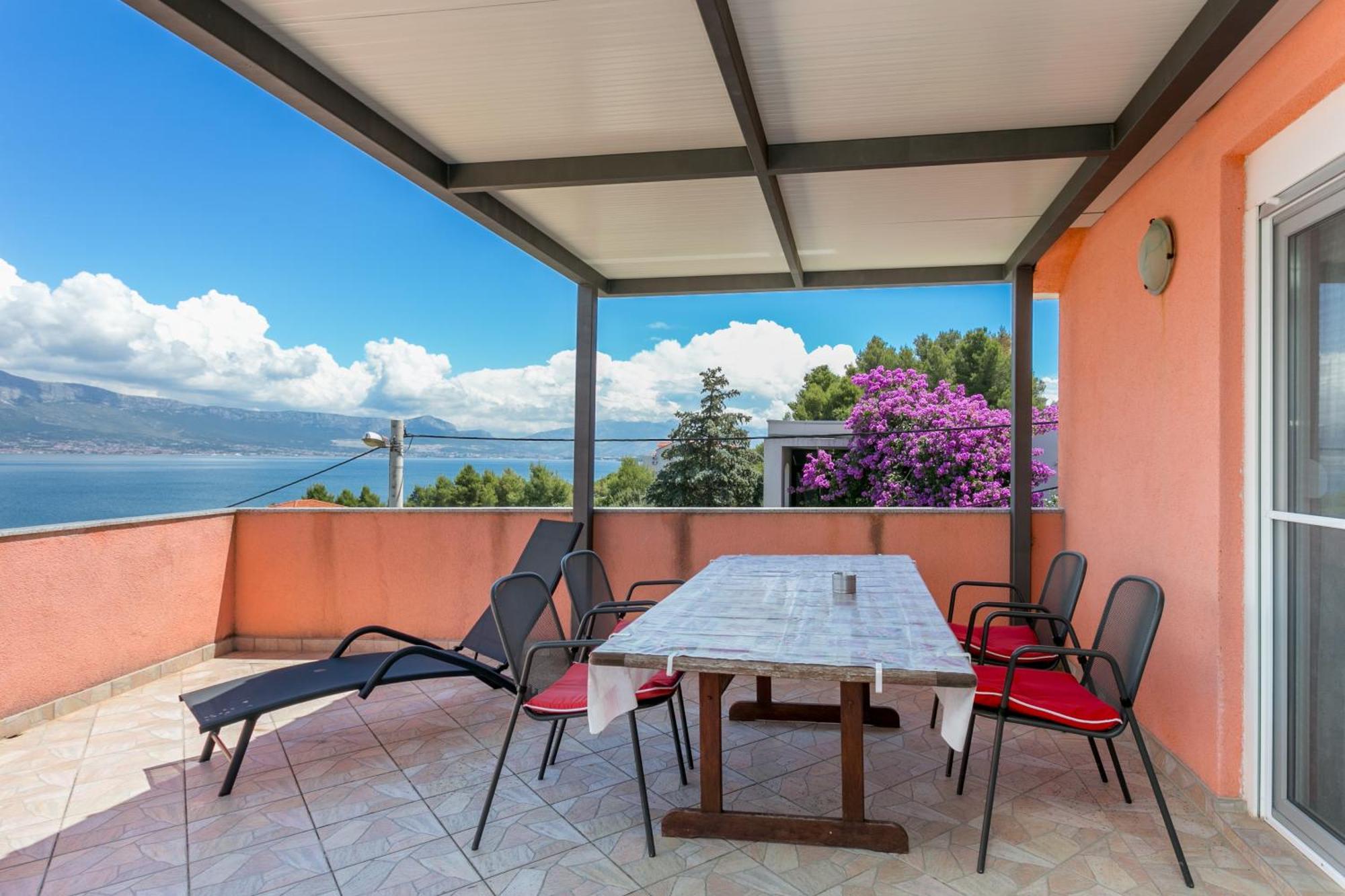 Apartments By The Sea Slatine, Ciovo - 11126 Buitenkant foto